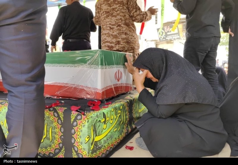 تشییع پیکر یکی از شهدای حمله اسرائیل در شهرستان قدس + تصویر