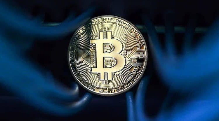 خروج سرمایه از صندوق‌های ETF بیت کوین ادامه دارد