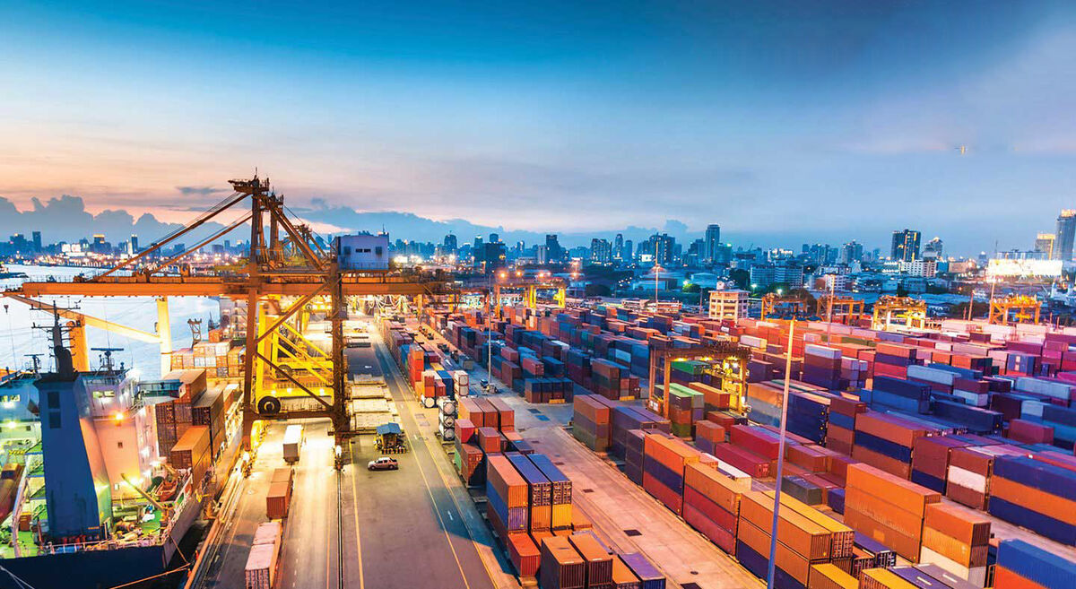 فعالیت شبانه‌روزی گمرکات برای تأمین نیازهای کشور