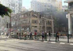 «مهار سگ هار»؛ یک گام به جلو
