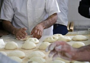 هیچ نانوایی در تهران حق تعطیلی ندارد هیچ نانوایی در تهران حق تعطیلی ندارد