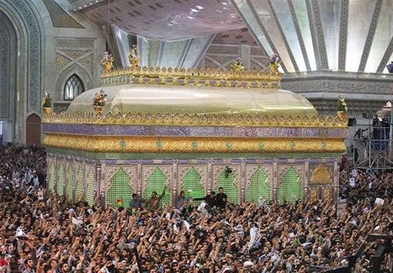 پرند میزبان ۲۵۰۰ زائر خراسان جنوبی در سالگرد ارتحال امام(ره)