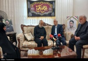 آغاز تدوین دایرهالمعارف حماسه ملت در جنگ اخیر