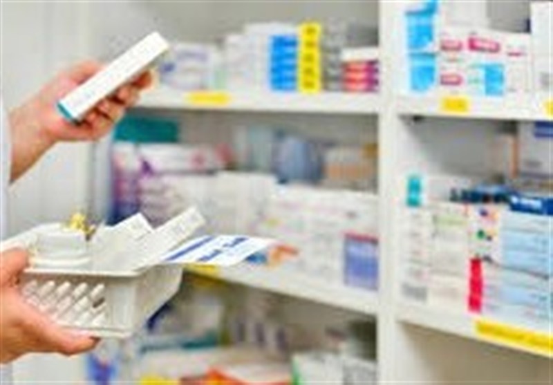 اختصاص ارز برای تأمین دارو در زمان مناسب/ داروخانه‌ها در شرایط بحرانی تعطیل نباشند