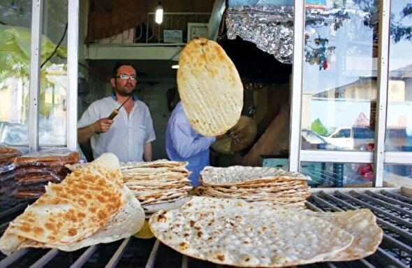 با دستمزد روزانه کارگران، نان سنگک می‌توان خرید؟