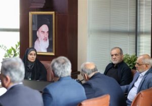 بازدید سرزده رئیس‌جمهور از وزارت راه و شهرسازی