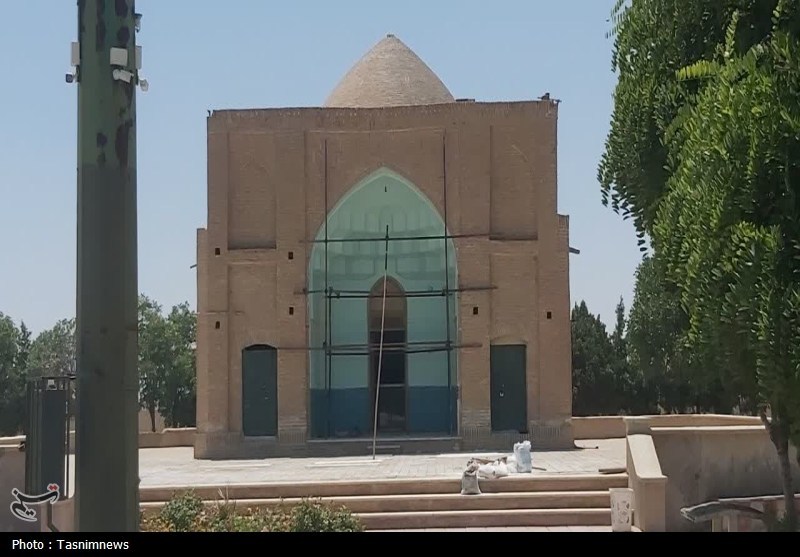 بقعه ۳۰۰ ساله شیخ کلینی در فشافویه مرمت شد