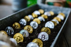 تحلیلگر مطرح بازار: بیت‌ کوین پیش از اصلاح قیمتی می‌تواند تا ۱۳۵ هزار دلار رشد کند