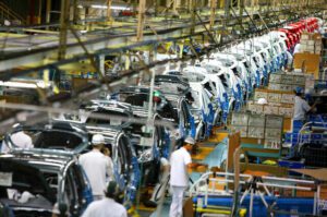 ترخیص درصدی قطعات خودرو و موتورسیکلت مجاز شد