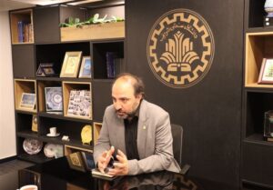 رئیس دانشگاه شریف: مصمم‌تر از قبل در راه توسعه علم تلاش خواهیم کرد