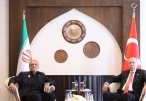 پزشکیان در دیدار اردوغان: جنایات اسرائیل در منطقه، فقط با انسجام امت اسلامی متوقف می‌شود