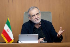 پزشکیان: کوچک‌سازی دولت نیازمند کارکرد درست تشکل‌های اجتماعی است