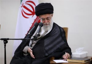 انتصاب احمدیان و شمخانی به عنوان نمایندگان رهبری در شورای دفاع انتصاب احمدیان و شمخانی به عنوان نمایندگان رهبری در شورای دفاع