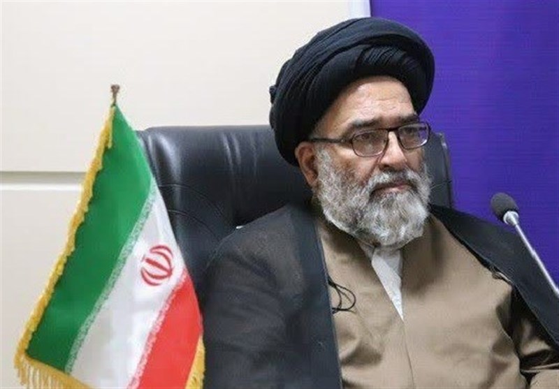 جاماندگان اربعین به یاد شهدای اقتدار پیاده‌روی می‌کنند