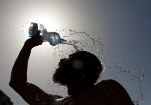 هشدار هواشناسی برای زائران اربعین؛ دمای بالای ۵۰ درجه در جنوب‌غرب