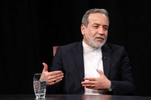 گفتگوی عراقچی با وزیرخارجه آذربایجان درمورد حمله اسرائیل به ایران