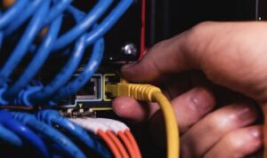 برقراری اینترنت بین‌الملل در اتاق تعاون برای تداوم فعالیت‌های اقتصادی