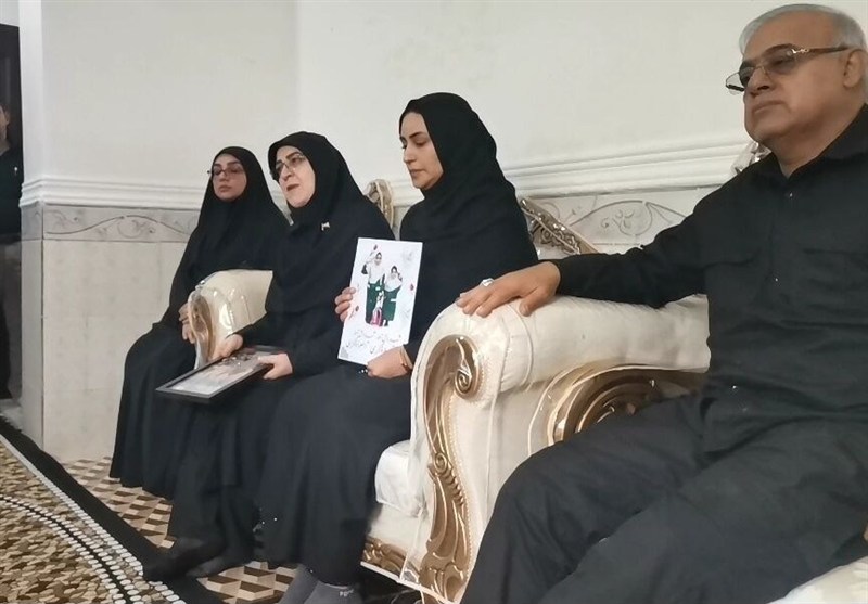 مهاجرانی: دولت با تمام قدرت پای کار کشور است؛ مردم نگران نباشند