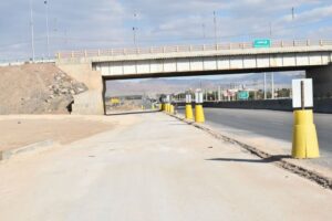 آغاز عملیات بازسازی پل ریلی تخریب شده در تجاوز اخیر در قم