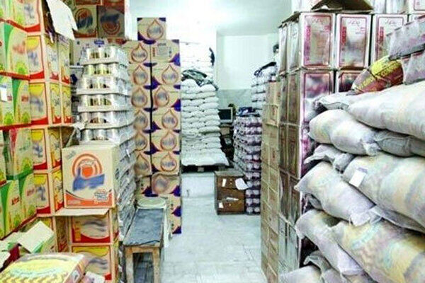 اتاق اصناف: مردم نگران نباشند؛ انبارها مملو از کالاهای اساسی است