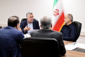 برگزاری جلسه بررسی برنامه‌های تأمین دارو و تجهیزات پزشکی در سال 1405