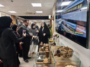 گشایش نمایشگاه دائمی اتاق اهواز به روی هیات تجاری عراق